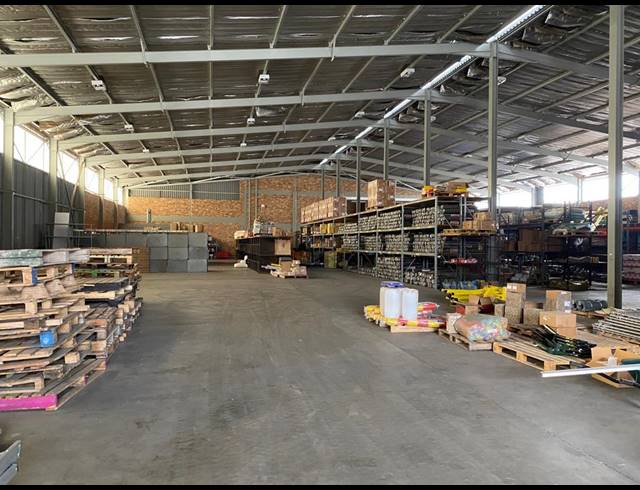 4,670M² WAREHOUSE FOR SALE IN HALFWAY HOUSE